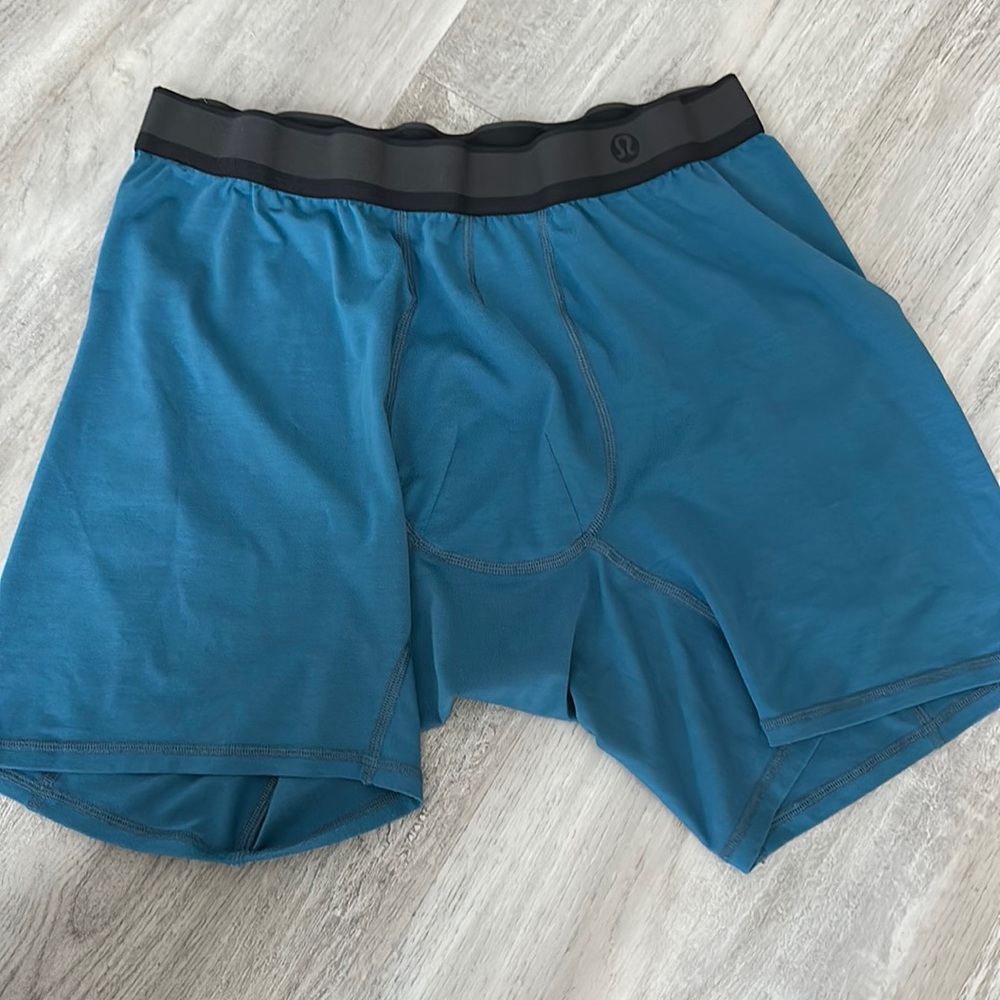 Men’s Lululemon large boxer briefs